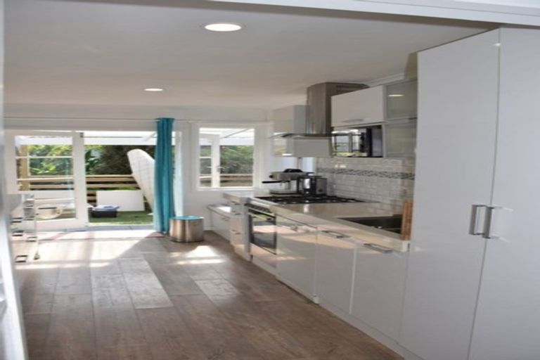 Photo of property in 24 Metcalfe Road, Ranui, Auckland, 0612