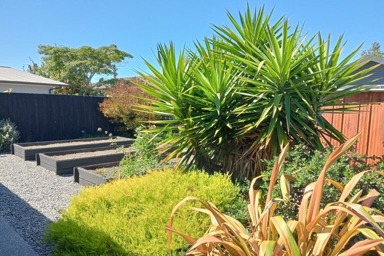 Photo of property in 7 Arosa Place, Parklands, Christchurch, 8083