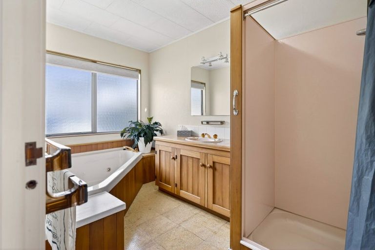 Photo of property in 28 Tirairaka Terrace, Okiato, Russell, 0272