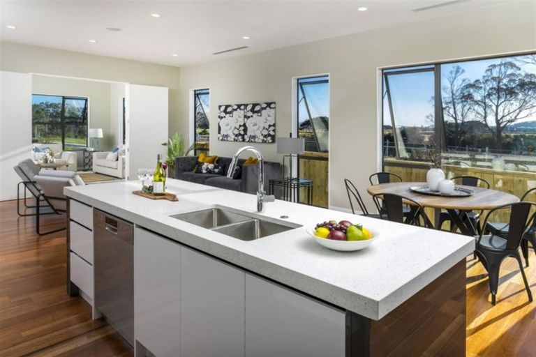 Photo of property in 7 Kano Way, Hobsonville, Auckland, 0616