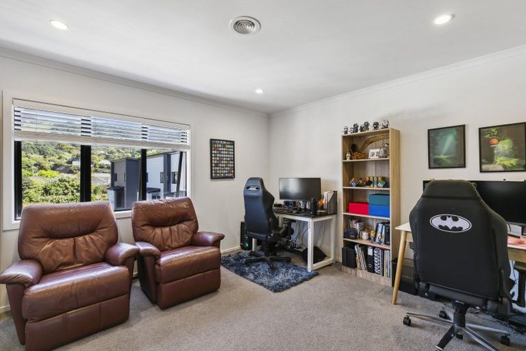 Photo of property in 9u6 Surrey Street, Tawa, Wellington, 5028