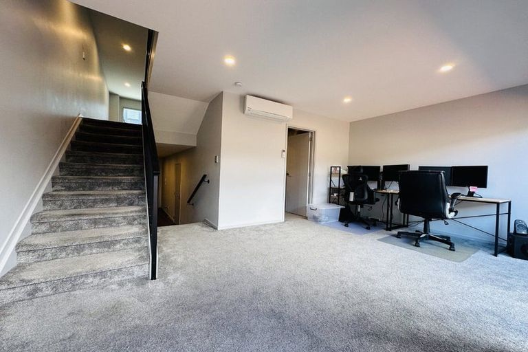 Photo of property in 2/1a Halsey Road, Manurewa, Auckland, 2102