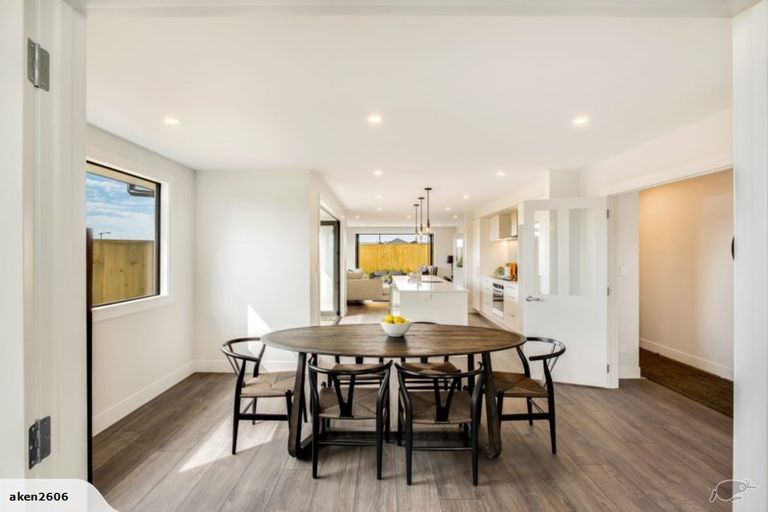 Photo of property in 14 Makete Crescent, Hobsonville, Auckland, 0618