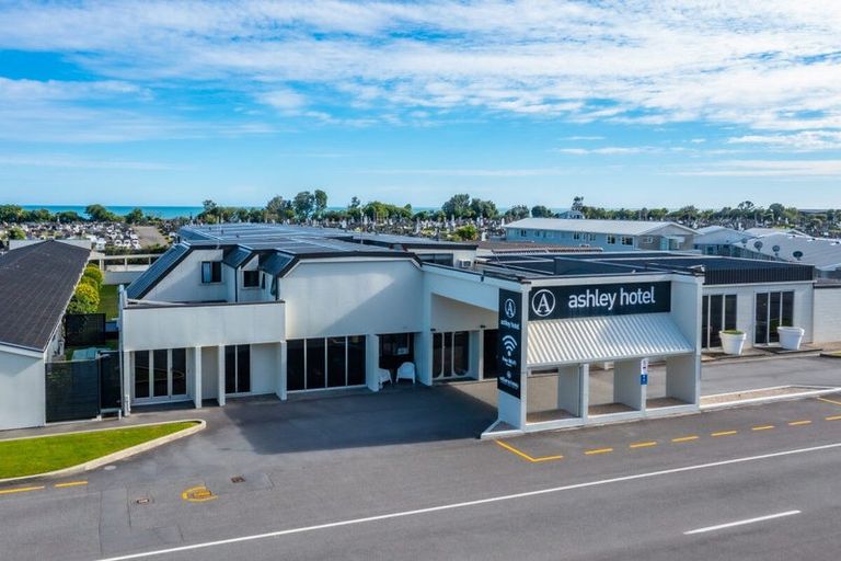 Photo of property in 72-76 Tasman Street, Mount Cook, Wellington, 6021