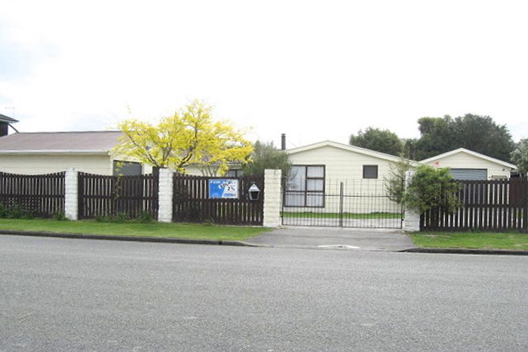 Photo of property in 12 Tunas Street, Kaiapoi, 7630