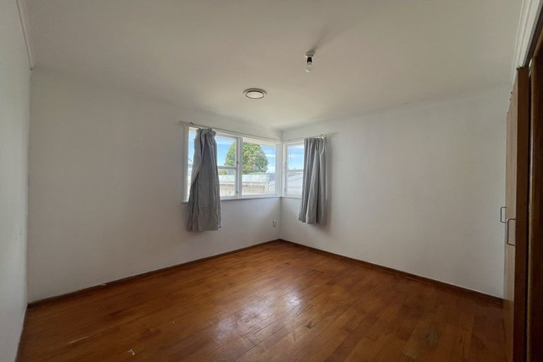 Photo of property in 32 Edinburgh Avenue, Rosehill, Papakura, 2113