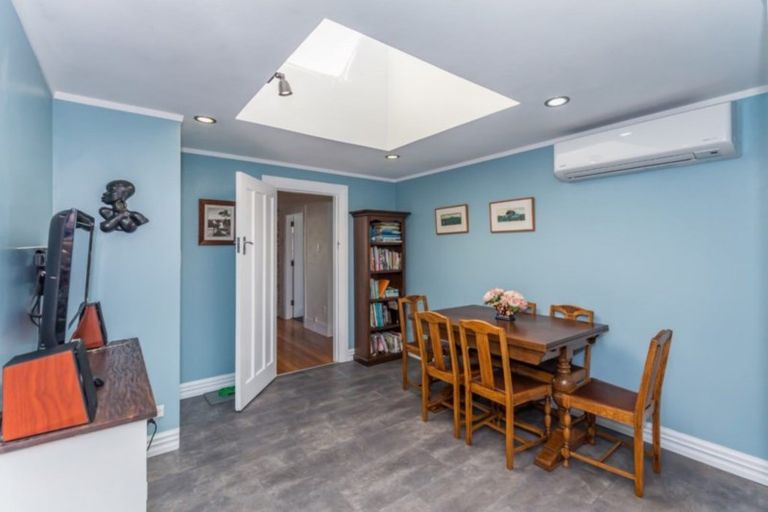 Photo of property in 16 Trafalgar Street, Levin, 5510