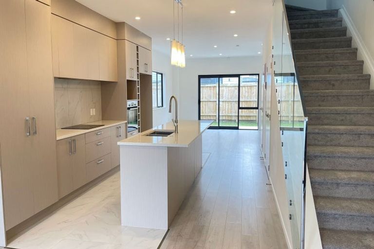 Photo of property in 11 Faithful Drive, Karaka, Papakura, 2113