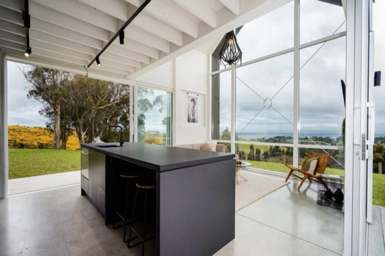 Photo of property in 24 Kayforce Road, Ocean View, Dunedin, 9035