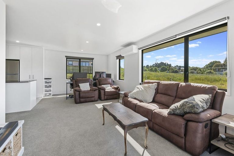 Photo of property in 10 Mahi Road, Helensville, 0800
