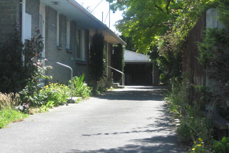 Photo of property in 1/37 Lochee Road, Upper Riccarton, Christchurch, 8041