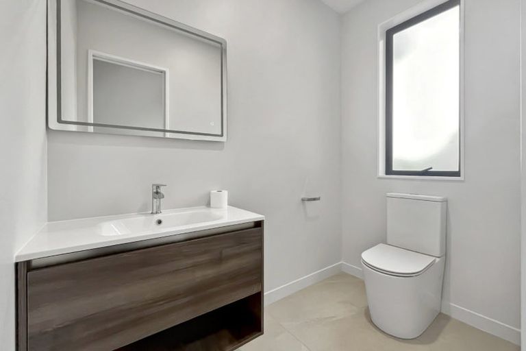 Photo of property in 19 Waterloo Road, Milford, Auckland, 0620