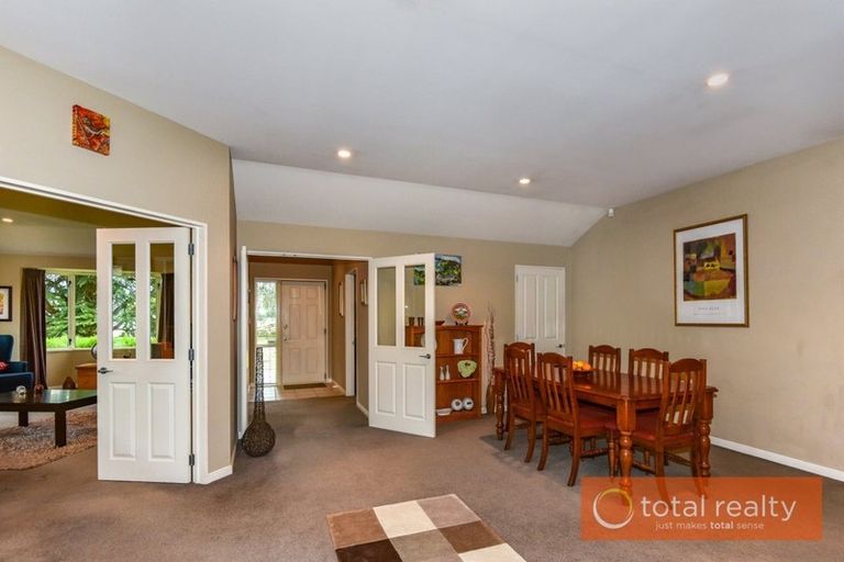 Photo of property in 92a Milns Road, Halswell, Christchurch, 8025