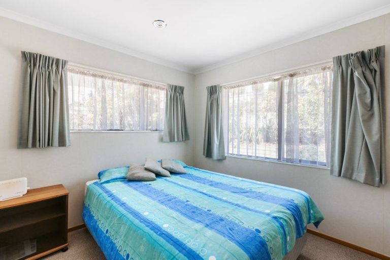 Photo of property in 32 Downing Place, Welcome Bay, Tauranga, 3112