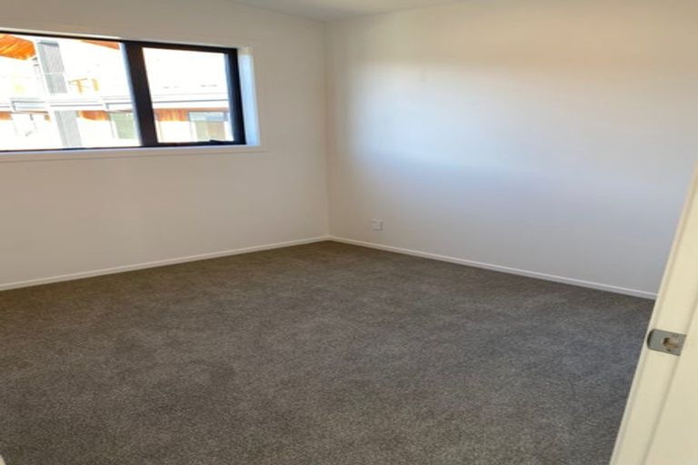 Photo of property in 10/33 Raukawa Street, Stokes Valley, Lower Hutt, 5019