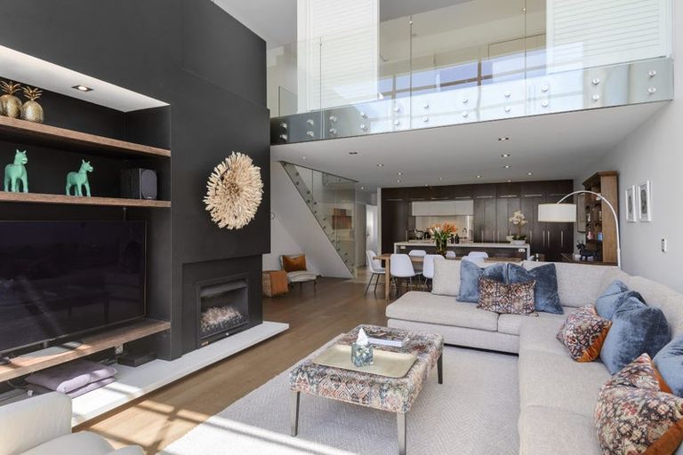 Photo of property in 12 Holly Road, St Albans, Christchurch, 8014