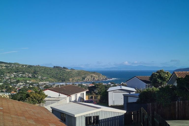 Photo of property in 37 Rothwell Street, Titahi Bay, Porirua, 5022