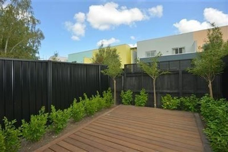 Photo of property in 7/90 Edgeware Road, St Albans, Christchurch, 8014