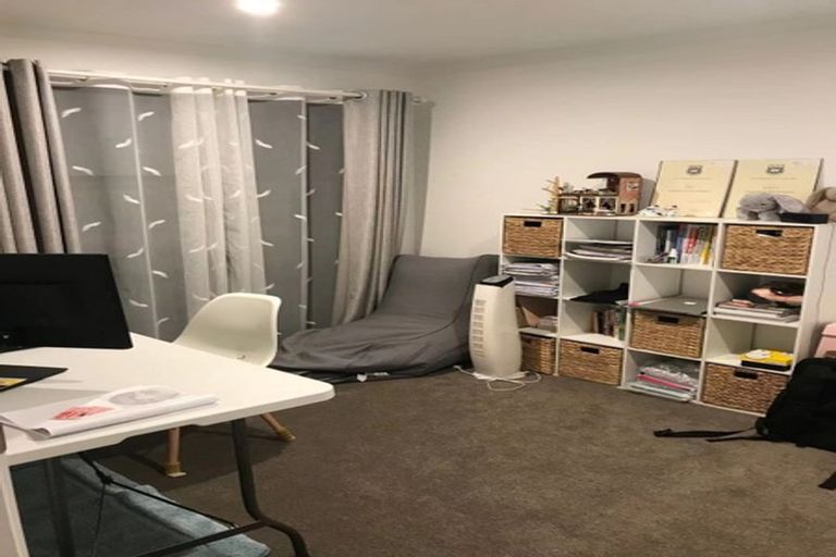 Photo of property in 28d Ian Morrison Road, Hobsonville, Auckland, 0616