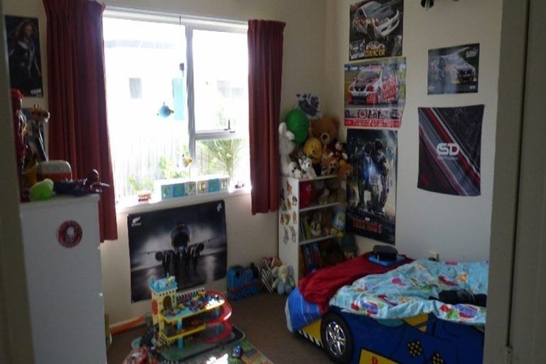 Photo of property in 6 Parvin Place, Pukekohe, 2120