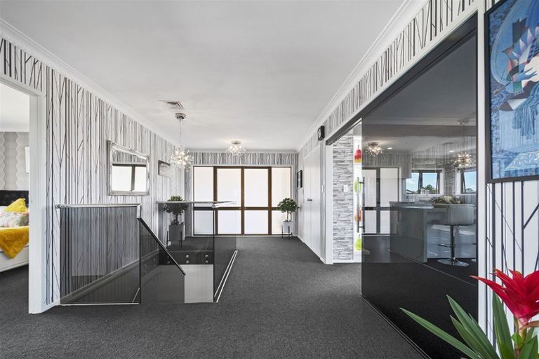 Photo of property in 161 Luckens Road, West Harbour, Auckland, 0618