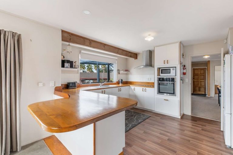 Photo of property in 21 Riverside Drive, Waiuku, 2123