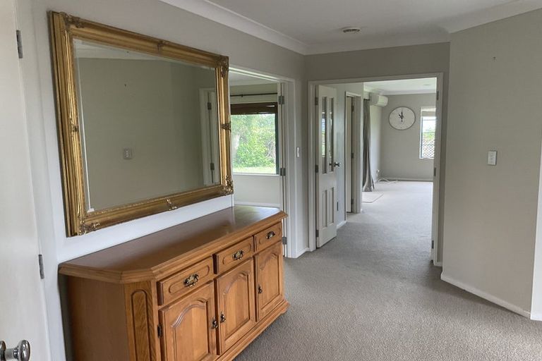 Photo of property in 12 The Mews, Shamrock Park, Auckland, 2016
