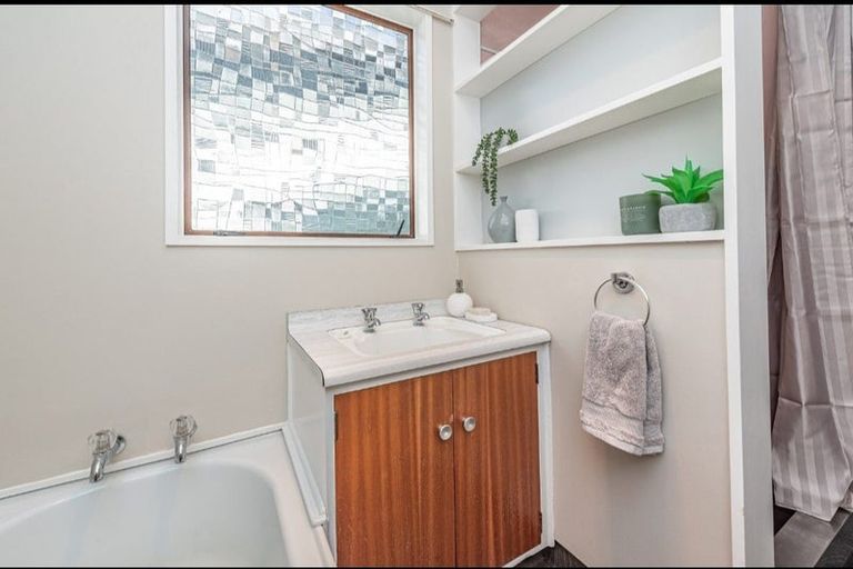 Photo of property in 3 Queen Street, Aramoho, Whanganui, 4500