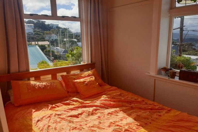 Photo of property in 38 Mills Road, Brooklyn, Wellington, 6021