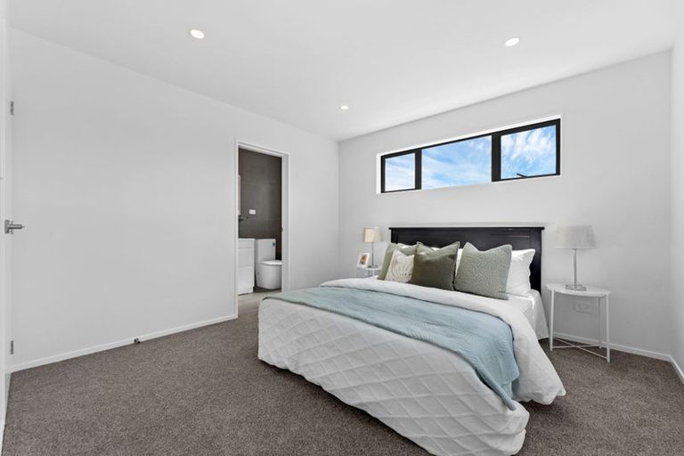 Photo of property in 9 Greenbrier Street, Westgate, 0814