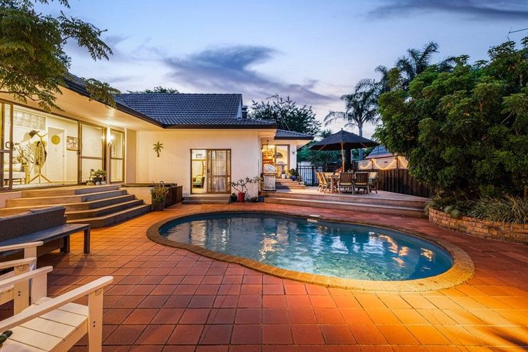Photo of property in 48 Te Atatu Road, Te Atatu South, Auckland, 0610