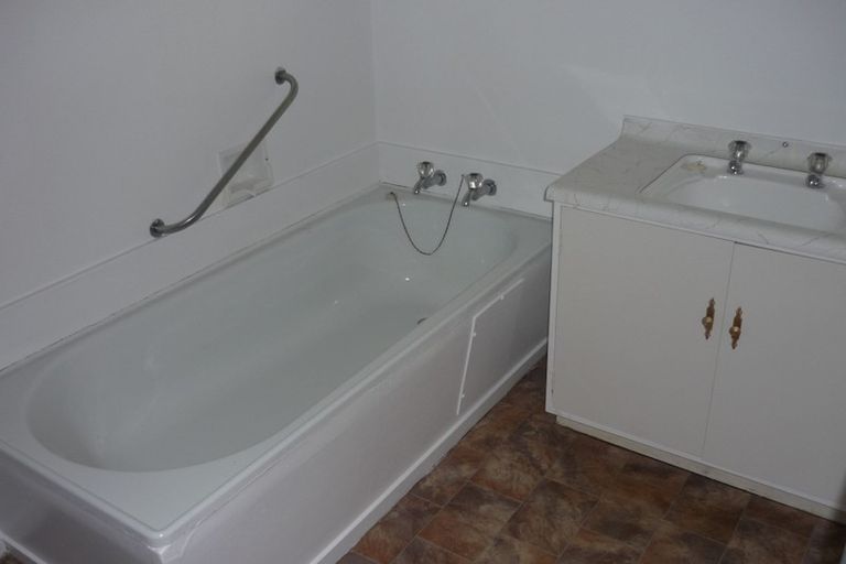 Photo of property in 28a Chamberlain Road, Karori, Wellington, 6012