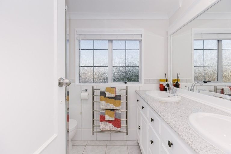 Photo of property in 16 Byrd Street, Levin, 5510