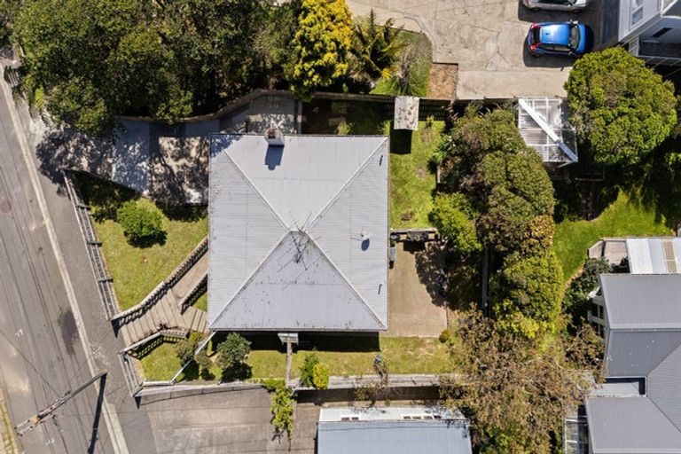 Photo of property in 21 Mana Street, Vogeltown, Wellington, 6021