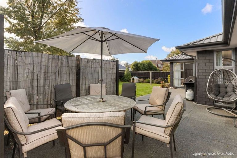 Photo of property in 40 Hewitts Road, Woodend, 7610