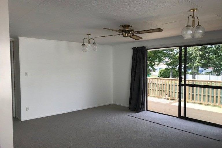 Photo of property in 39 Awaroa Road, Helensville, 0800