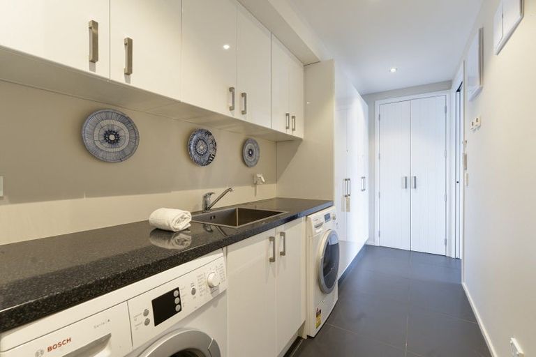 Photo of property in St Andrews Park, 42a Highview Terrace, Queenstown, 9300