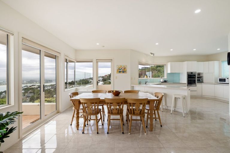 Photo of property in 126 Cannon Hill Crescent, Mount Pleasant, Christchurch, 8081