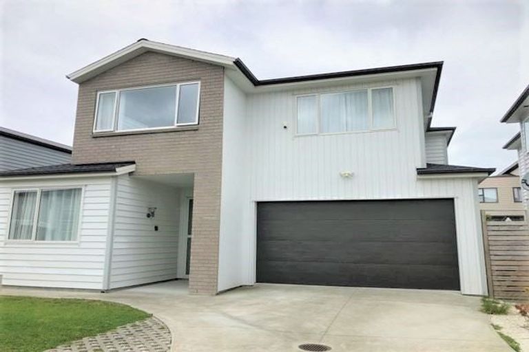 Photo of property in 29 Greenfinch Road, Hobsonville, Auckland, 0616