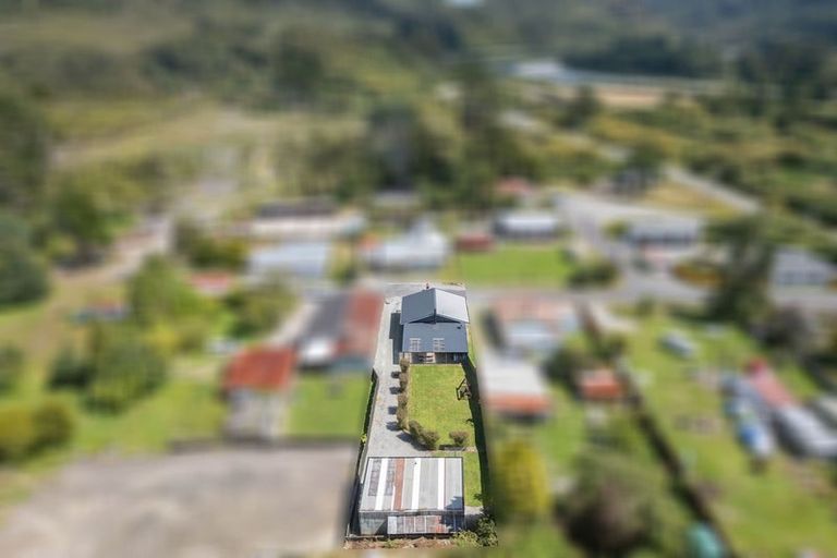 Photo of property in 7 Croft Place, Stillwater, Greymouth, 7805