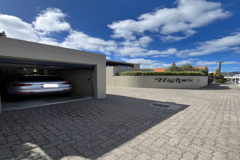 Photo of property in Highwic, 32u2 Hobson Street, Thorndon, Wellington, 6011