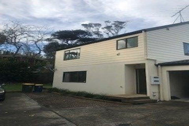 Photo of property in 9j View Road, Glenfield, Auckland, 0627