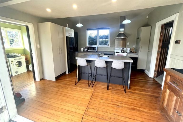 Photo of property in 73 Cornwall Street, St Albans, Christchurch, 8014