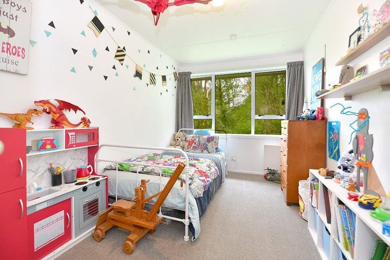 Photo of property in 136 Awaroa Road, Helensville, 0800