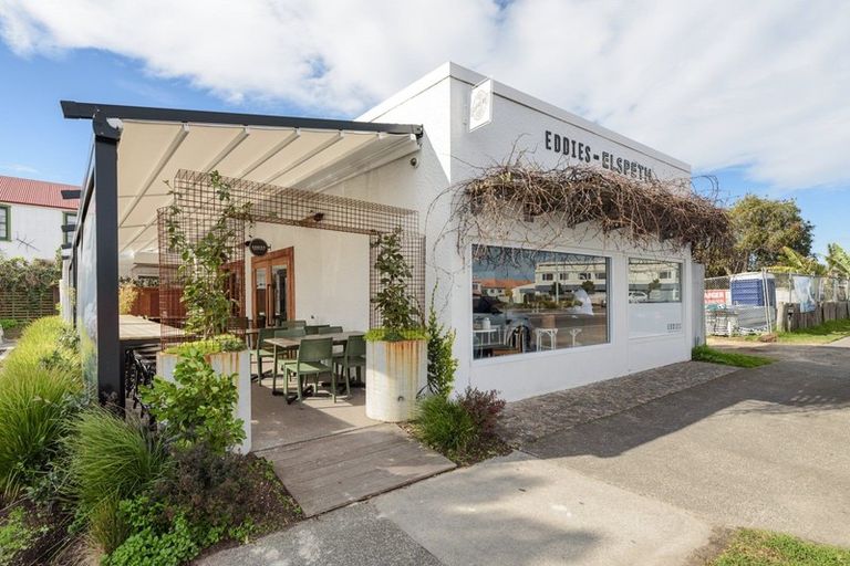 Photo of property in 5b Tay Street, Mount Maunganui, 3116