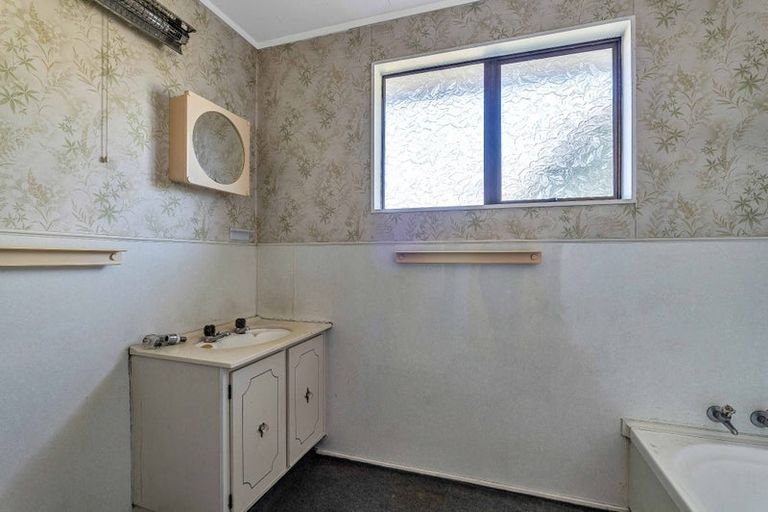 Photo of property in 1407 Devon Road, Brixton, Waitara, 4382