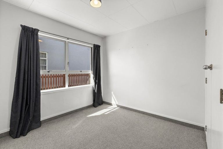 Photo of property in 1/8 Lee Road, Taradale, Napier, 4112