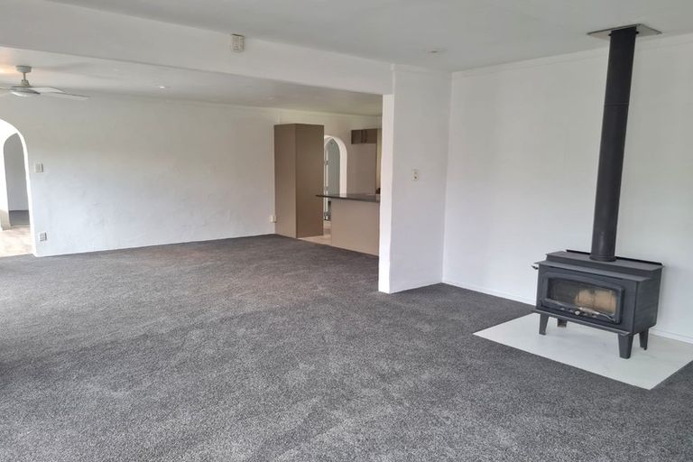 Photo of property in 17 Nukumea Common, Orewa, 0931