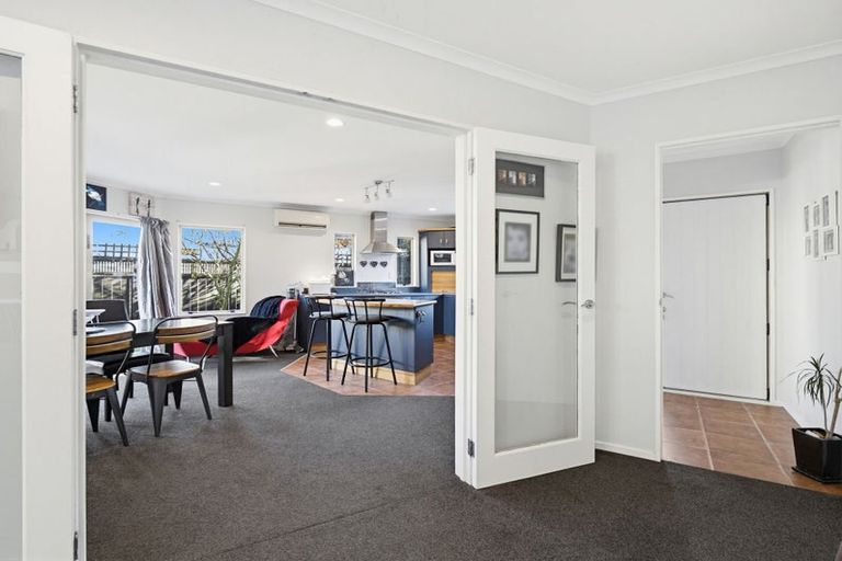 Photo of property in 15a Manawatu Street, Hokowhitu, Palmerston North, 4410