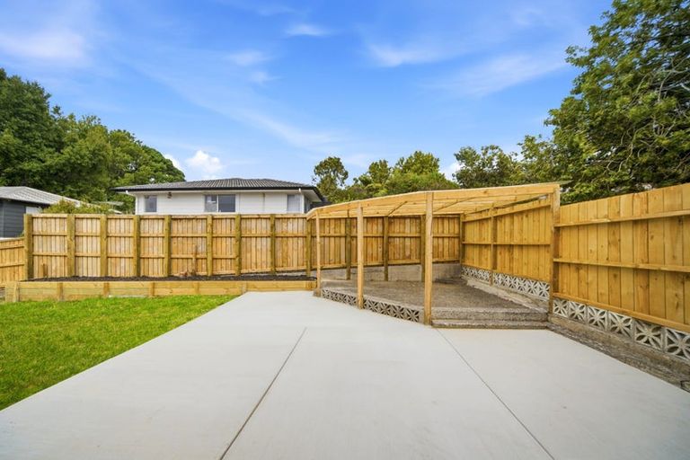 Photo of property in 11 Juniper Road, Sunnynook, Auckland, 0620